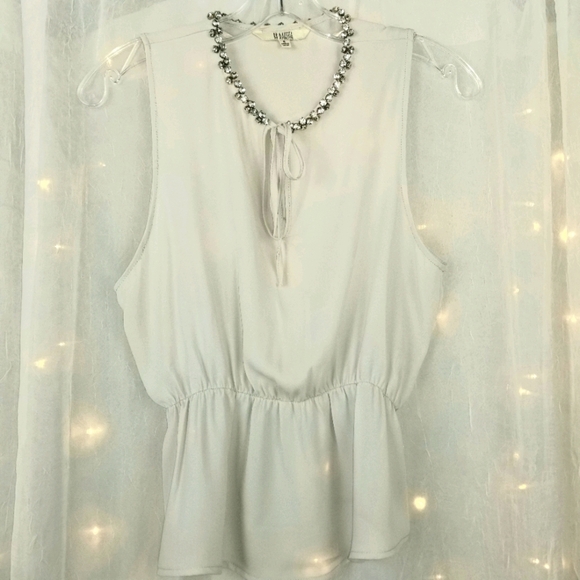 BB Dakota sleeveless top - Picture 7 of 7